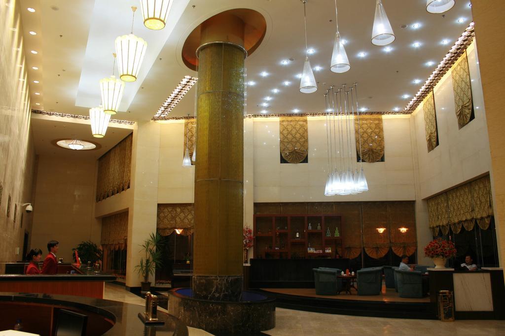 Weihai Times Business Hotel Exterior photo