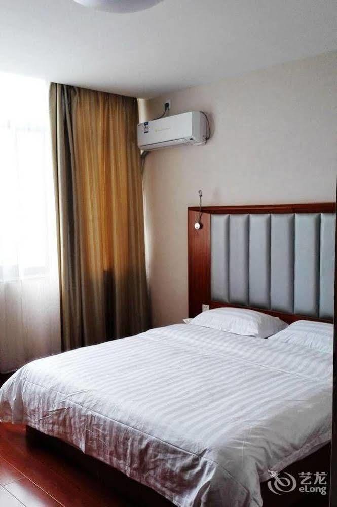 Weihai Times Business Hotel Exterior photo